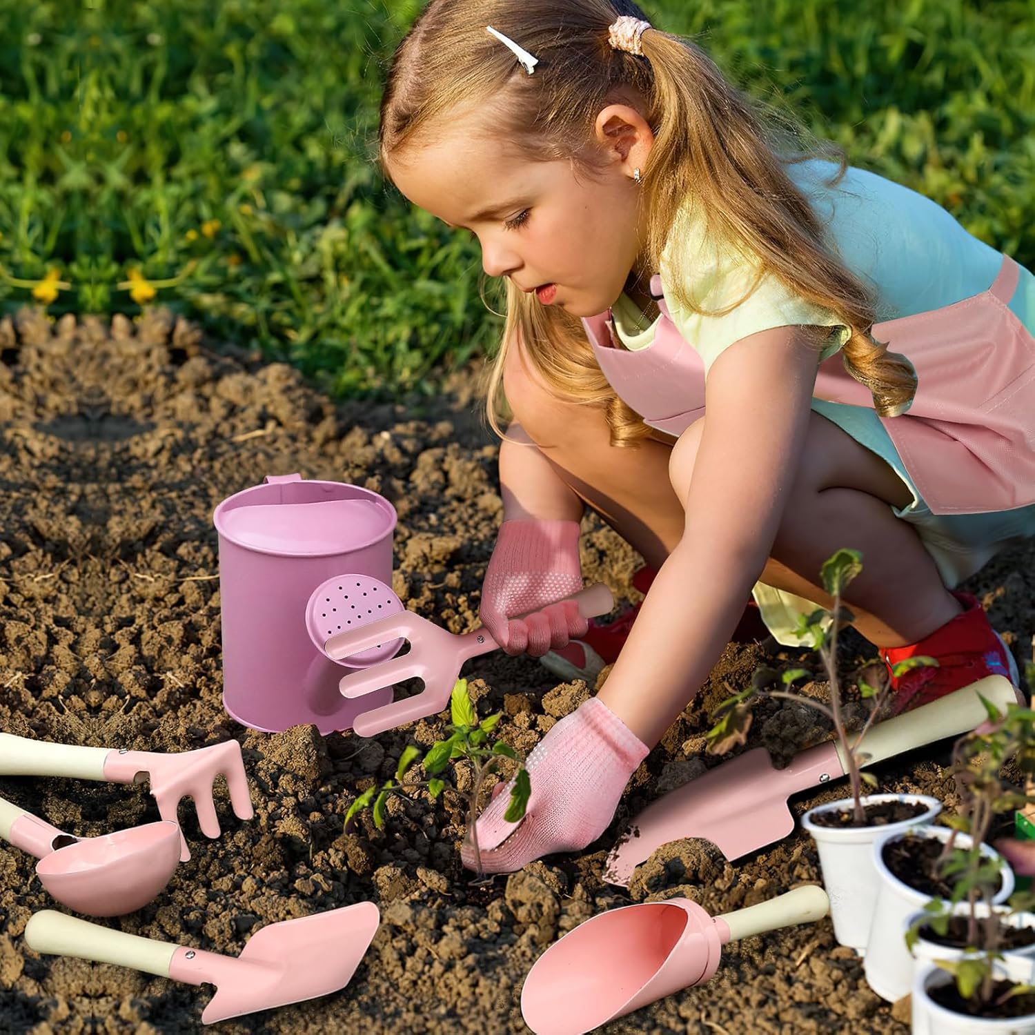 Gardening Tools Kit For Kids - เด็กชุดทําสวน 7 ชิ้น,ดอกไม้เด็กวัยหัดเดินสวนเครื่องมือ,พร้อมพลั่วเกรียงคราดผ้ากันเปื้อนถุงมือรดน้ําและกระเป๋าสิริปลอดภัยโลหะ
